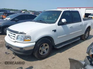 2001 Ford F-150 XLT z VIN 1FTRW07W81KB17508, wystawiony jako IAAI lot #42384253 z przebiegiem 278 756 mil mil oraz . Historia ofert i sprzedaży dostępna na DreamBid. Obrazek 17.