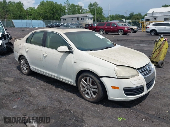 2007 Volkswagen Jetta Wolfsburg Edition with VIN 3VWEF71K07M131964, listed as a IAAI auction lot 42665542 with 138,100 mi miles and . Bid and sale history available at DreamBid. Image 1.