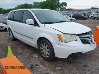 2013 Chrysler Town & Country Touring z VIN 2C4RC1BG4DR815358, wystawiony jako IAAI lot #42412824 z przebiegiem 146 357 mil mil oraz . Historia ofert i sprzedaży dostępna na DreamBid. Obrazek 1.