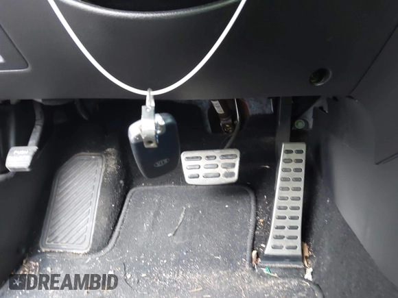 2013 Kia Optima SX with VIN 5XXGR4A63DG109605, listed as a IAAI auction lot 42469407 with 180,162 mi miles and . Bid and sale history available at DreamBid. Image 11.