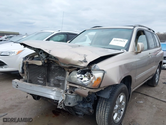 2006 Toyota Highlander w/3rd Row with VIN JTEDP21A160111886, listed as a IAAI auction lot 41832621 with 285,899 mi miles. Bid and sale history available at carsss.com. Image 17.