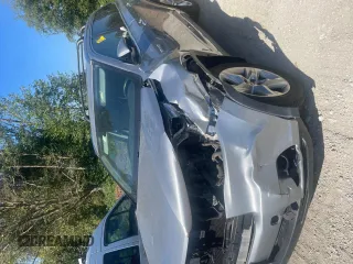 2015 Toyota Highlander Hybrid Limited with VIN 5TDDCRFH9FS013202, listed as a Copart auction lot 67056274 with 135,936 mi miles and Salvage Title. Bid and sale history available at carsss.com. Image 2.