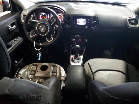 2018 Jeep Compass Sport z VIN 3C4NJCAB7JT240638, wystawiony jako Copart lot #58987085 z przebiegiem 70 310 mil mil oraz Szkoda całkowita • Salvage title. Historia ofert i sprzedaży dostępna na DreamBid. Obrazek 8.