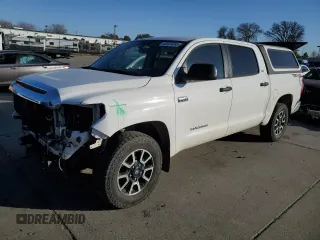 2014 Toyota Tundra 4WD Truck SR5 with VIN 5TFDY5F19EX348725, listed as a Copart auction lot 42829465 with 281,832 mi miles and Salvage Title. Bid and sale history available at carsss.com. Image 1.