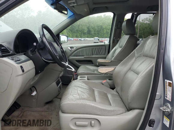 2008 Honda Odyssey EX-L z VIN 5FNRL38758B053436, wystawiony jako Copart lot #58325355 z przebiegiem 161 862 mil mil oraz Czysty tytuł • Clean title. Historia ofert i sprzedaży dostępna na DreamBid. Obrazek 7.