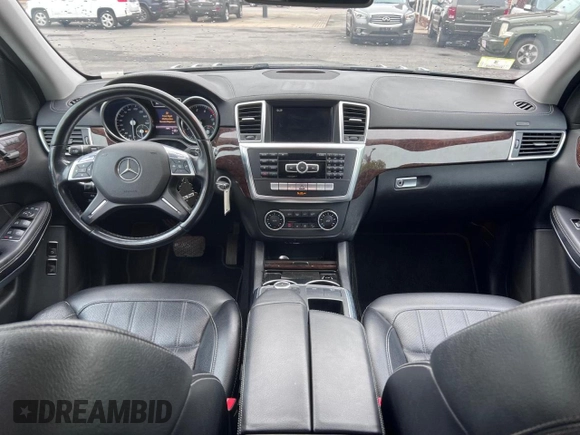2013 Mercedes-Benz GL 450 z VIN 4JGDF7CE1DA247796, wystawiony jako Copart lot #59948105 z przebiegiem 133 542 mil mil oraz Czysty tytuł • Clean title. Historia ofert i sprzedaży dostępna na DreamBid. Obrazek 9.