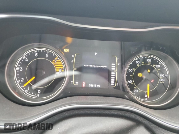 2020 Jeep Cherokee Latitude Plus z VIN 1C4PJMLXXLD518321, wystawiony jako Copart lot #86554184 z przebiegiem 76 611 mil mil oraz Szkoda całkowita • Salvage title. Historia ofert i sprzedaży dostępna na DreamBid. Obrazek 9.
