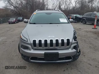 2017 Jeep Cherokee Limited with VIN 1C4PJLDB2HW517656, listed as a IAAI auction lot 41544650 with 143,309 mi miles. Bid and sale history available at carsss.com. Image 13.