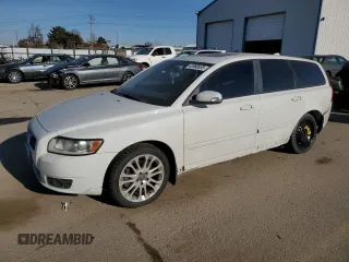2010 Volvo V50 with VIN YV1382MW1A2571383, listed as a Copart auction lot 42980635 with 166,285 mi miles and Salvage Title. Bid and sale history available at carsss.com. Image 1.