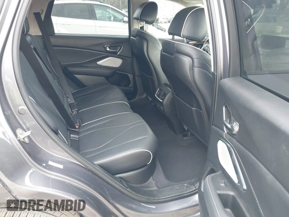 2019 Acura RDX Advance with VIN 5J8TC1H71KL008218, listed as a IAAI auction lot 41793344 with 110,633 mi miles and . Bid and sale history available at DreamBid. Image 8.