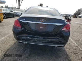 2019 Mercedes-Benz C 300 z VIN 55SWF8DB0KU317895, wystawiony jako Copart lot #59327855 z przebiegiem 47 455 mil mil oraz Szkoda całkowita • Salvage title. Historia ofert i sprzedaży dostępna na DreamBid. Obrazek 6.