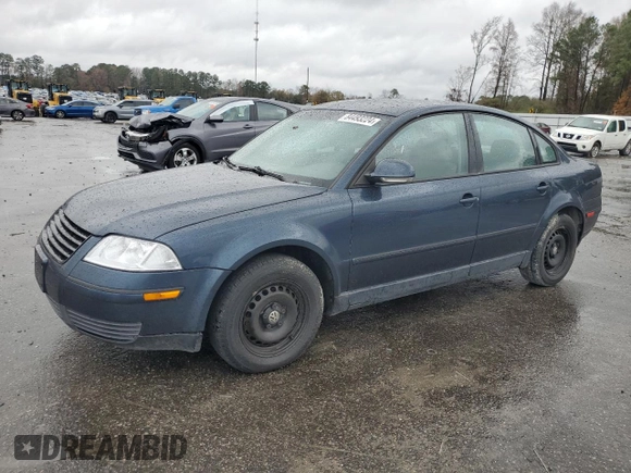 2004 Volkswagen Passat GL with VIN WVWMD63B74P192522, listed as a Copart auction lot 84493224 with 137,689 mi miles and Salvage title. Bid and sale history available at DreamBid. Image 1.
