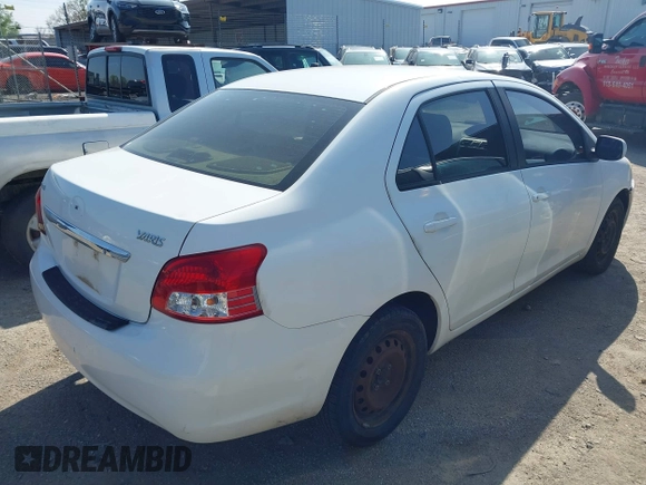 2007 Toyota Yaris with VIN JTDBT923471035723, listed as a IAAI auction lot 41927760 with 218,042 mi miles and . Bid and sale history available at carsss.com. Image 4.