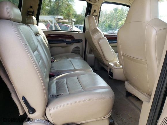 2005 Ford Excursion Limited with VIN 1FMSU43P35EA84303, listed as a Copart auction lot 68448334 with 251,400 mi miles and Clean Title. Bid and sale history available at carsss.com. Image 11.