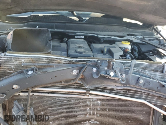 2022 Ram 3500 Tradesman z VIN 3C7WRTCL7NG142097, wystawiony jako Copart lot #68996294 z przebiegiem Nie podano mil oraz Szkoda całkowita • Salvage title. Historia ofert i sprzedaży dostępna na DreamBid. Obrazek 11.