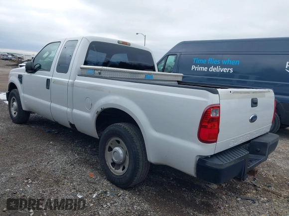 2008 Ford Super Duty F-250 SRW XL with VIN 1FTNX20568EE42238, listed as a IAAI auction lot 41842277 with 180,699 mi miles. Bid and sale history available at carsss.com. Image 3.