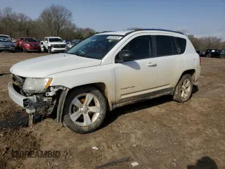 2012 Jeep Compass Latitude with VIN 1C4NJCEB3CD631658, listed as a Copart auction lot 43265635 with 176,656 mi miles and Clean Title. Bid and sale history available at carsss.com. Image 1.