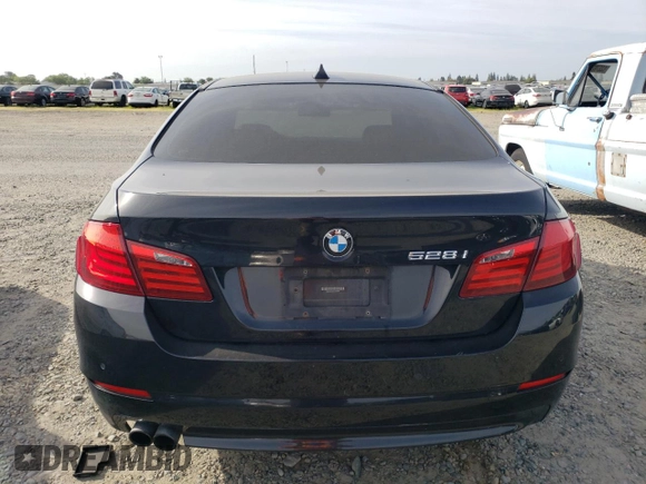 2012 BMW 5 Series 528i z VIN WBAXG5C56CDY28661, wystawiony jako Copart lot #53372745 z przebiegiem 130 810 mil mil oraz Szkoda całkowita • Salvage title. Historia ofert i sprzedaży dostępna na DreamBid. Obrazek 6.