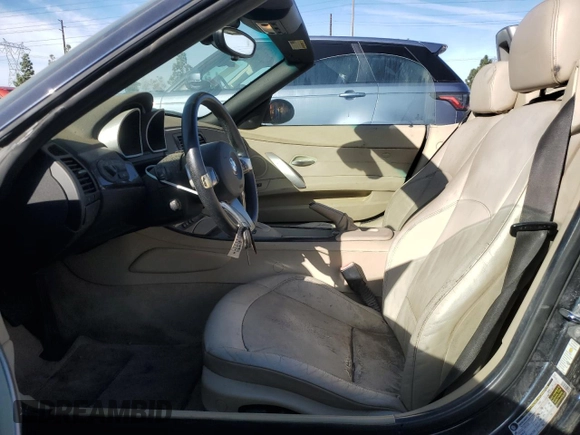 2007 BMW Z4 3.0i с VIN 4USBU33547LW72393, выставлен на аукционе Copart как лот 47110395 с пробегом 113 691 миль миль и Списание • Salvage title. История ставок и продаж доступна на DreamBid. Изображение 7.