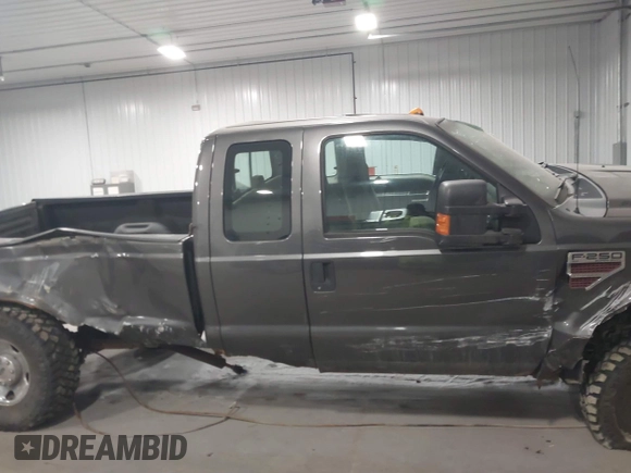 2008 Ford Super Duty F-250 SRW XL with VIN 1FTSX21R08EA75602, listed as a IAAI auction lot 41209751 with 138,517 mi miles. Bid and sale history available at carsss.com. Image 13.
