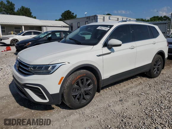 2024 Volkswagen Tiguan SE with VIN 3VV3B7AX8RM067341, listed as a Copart auction lot 59422165 with 12,464 mi miles and Salvage title. Bid and sale history available at DreamBid. Image 1.