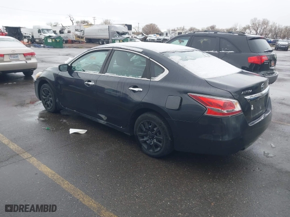 2015 Nissan Altima 2.5 with VIN 1N4AL3AP4FN308783, listed as a IAAI auction lot 41939936 with 192,782 mi miles. Bid and sale history available at carsss.com. Image 3.