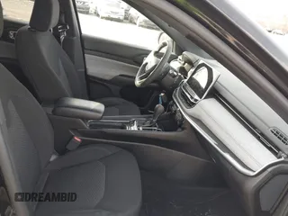 2024 Jeep Compass Sport with VIN 3C4NJDAN0RT131983, listed as a IAAI auction lot 41628275 with 6,283 mi miles and . Bid and sale history available at DreamBid. Image 5.