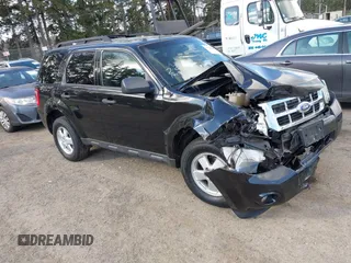 2011 Ford Escape XLT с VIN 1FMCU9D72BKC18005, выставлен на аукционе IAAI как лот 41744895 с пробегом Не указан миль и . История ставок и продаж доступна на DreamBid. Изображение 1.