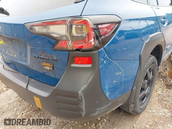 2022 Subaru Outback Wilderness with VIN 4S4BTGUDXN3182443, listed as a IAAI auction lot 41931736 with 33,668 mi miles and . Bid and sale history available at DreamBid. Image 18.