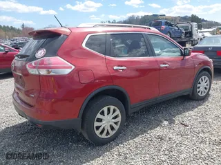 2016 Nissan Rogue SV with VIN KNMAT2MV8GP602286, listed as a IAAI auction lot 41867711 with 130,990 mi miles. Bid and sale history available at carsss.com. Image 4.