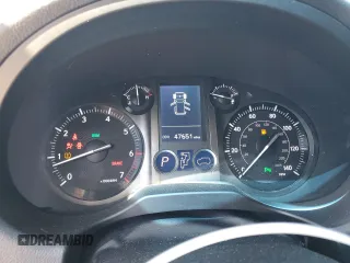 2019 Lexus GX 460 z VIN JTJBM7FX6K5236777, wystawiony jako Copart lot #55600815 z przebiegiem 47 651 mil mil oraz Szkoda całkowita • Salvage title. Historia ofert i sprzedaży dostępna na DreamBid. Obrazek 9.