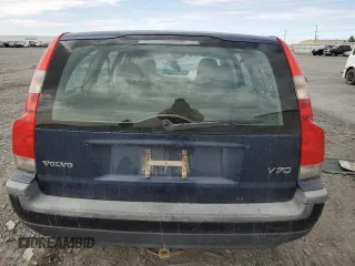 2004 Volvo V70 with VIN YV1SW61T042404391, listed as a Copart auction lot 72018614 with 301,803 mi miles and Salvage Title. Bid and sale history available at carsss.com. Image 6.