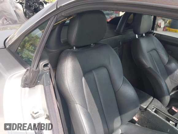 2001 Mercedes-Benz SLK 230 Kompressor с VIN WDBKK49F51F233449, выставлен на аукционе IAAI как лот 42485779 с пробегом 137 282 миль миль и . История ставок и продаж доступна на DreamBid. Изображение 8.