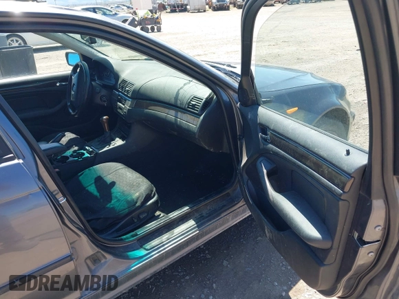 2002 BMW 3 Series 325xi with VIN WBAEU33472PF57461, listed as a IAAI auction lot 42165341 with 237,155 mi miles and . Bid and sale history available at DreamBid. Image 5.