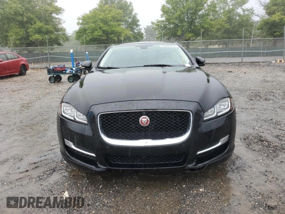 2016 Jaguar XJ R-Sport with VIN SAJWJ1CD7G8V95129, listed as a Copart auction lot 73569464 with 143,740 mi miles and Clean title. Bid and sale history available at DreamBid. Image 5.