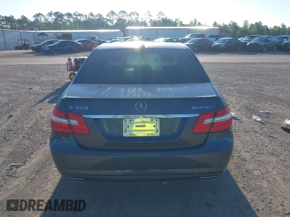 2013 Mercedes-Benz E-Class E 350 Luxury BlueTEC with VIN WDDHF2EB8DA741915, listed as a IAAI auction lot 42026412 with 105,569 mi miles. Bid and sale history available at carsss.com. Image 16.