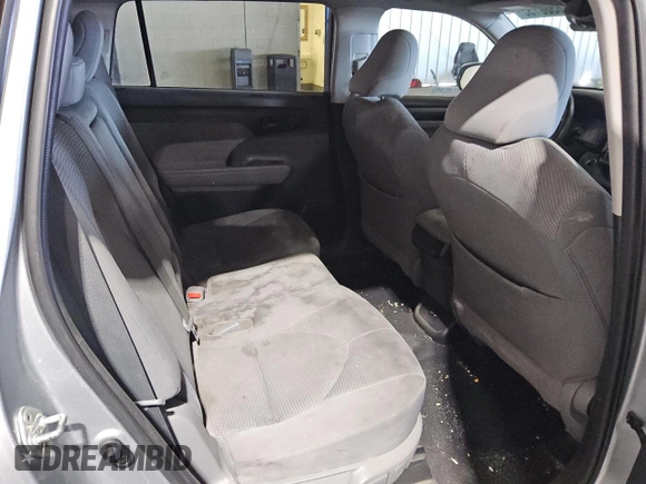2020 Toyota Highlander L z VIN 5TDCZRAH9LS017585, wystawiony jako Copart lot #46586135 z przebiegiem Nie podano mil oraz Czysty tytuł • Clean title. Historia ofert i sprzedaży dostępna na DreamBid. Obrazek 11.