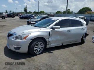 2015 Nissan Altima 2.5 with VIN 1N4AL3APXFC276496, listed as a Copart auction lot 63748335 with 125,845 mi miles and Salvage title. Bid and sale history available at DreamBid. Image 1.