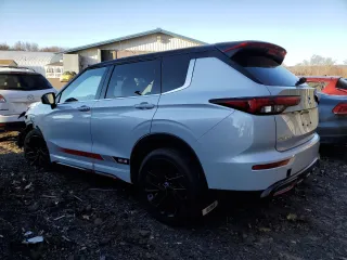 2023 Mitsubishi Outlander SE with VIN JA4J4UA86PZ053130, listed as a Copart auction lot 87688755 with 7,777 mi miles and Salvage Title. Bid and sale history available at carsss.com. Image 2.