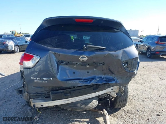 2014 Nissan Pathfinder SV with VIN 5N1AR2MN3EC670767, listed as a IAAI auction lot 41824959 with 124,562 mi miles. Bid and sale history available at carsss.com. Image 6.