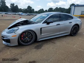 2018 Porsche Panamera Turbo with VIN WP0AF2A72JL140724, listed as a Copart auction lot 67139604 with 66,517 mi miles and Salvage Title. Bid and sale history available at carsss.com. Image 1.