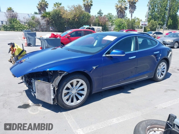 2018 Tesla Model S 75D with VIN 5YJSA1E22JF262269, listed as a IAAI auction lot 42629704 with 131,138 mi miles and . Bid and sale history available at DreamBid. Image 2.