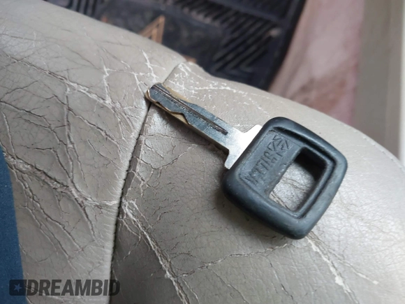 1996 Volvo 850 с VIN YV1LW5549T2173250, выставлен на аукционе IAAI как лот 41773998 с пробегом 224 384 миль миль и . История ставок и продаж доступна на DreamBid. Изображение 11.