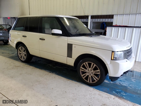 2010 Land Rover Range Rover HSE LUX with VIN SALMF1D41AA324694, listed as a Copart auction lot 71412224 with 180,984 mi miles and Clean Title. Bid and sale history available at carsss.com. Image 4.