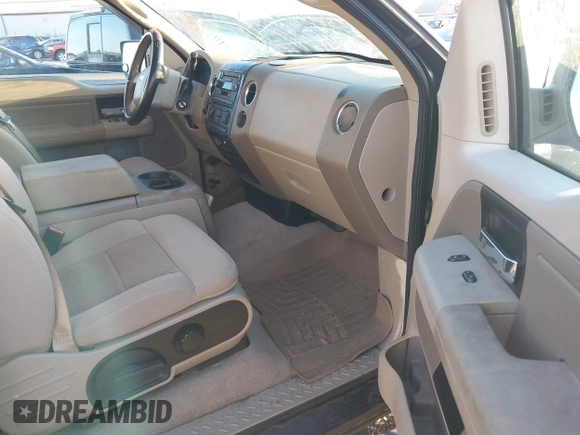 2005 Ford F-150 XLT with VIN 1FTPX025X5KC35939, listed as a IAAI auction lot 41286286 with 162,045 mi miles. Bid and sale history available at carsss.com. Image 5.
