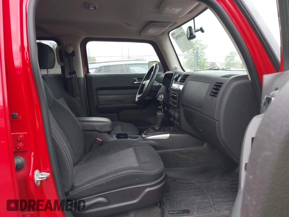 2007 Hummer H3 SUV with VIN 5GTDN13E978240989, listed as a IAAI auction lot 42169980 with 136,129 mi miles. Bid and sale history available at carsss.com. Image 5.