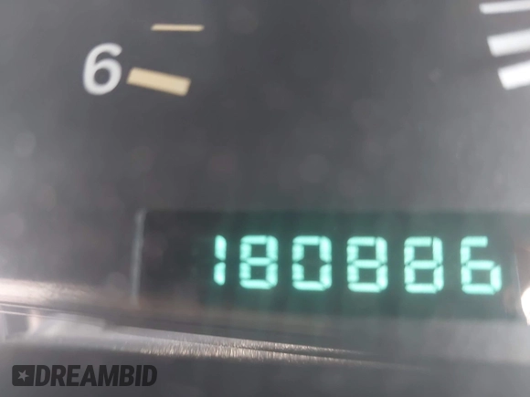 2000 Jeep Cherokee z VIN 1J4FT48S7YL134491, wystawiony jako IAAI lot #42789305 z przebiegiem 180 886 mil mil oraz . Historia ofert i sprzedaży dostępna na DreamBid. Obrazek 12.