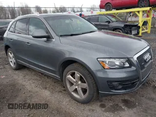 2012 Audi Q5 2.0T Premium Plus with VIN WA1LFAFP1CA047102, listed as a IAAI auction lot 41958116 with 171,619 mi miles. Bid and sale history available at carsss.com. Image 1.