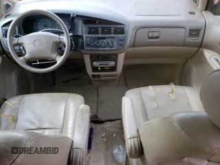 2000 Toyota Sienna LE with VIN 4T3ZF13C7YU235777, listed as a Copart auction lot 43792734 with 223,722 mi miles and Salvage Title. Bid and sale history available at carsss.com. Image 8.