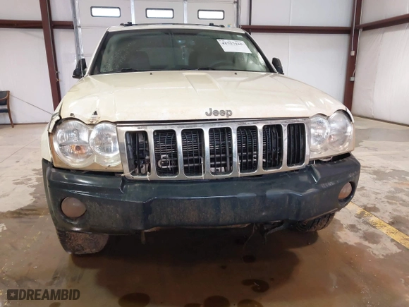 2006 Jeep Grand Cherokee Limited with VIN 1J4HS58N26C208814, listed as a IAAI auction lot 41727165 with 243,144 mi miles. Bid and sale history available at carsss.com. Image 6.